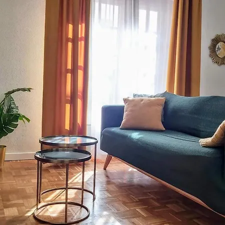 Apartment Misterhost Santa Cruz Ii -jardines De Murillo